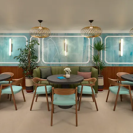 Готель Mirari Boutique 4*